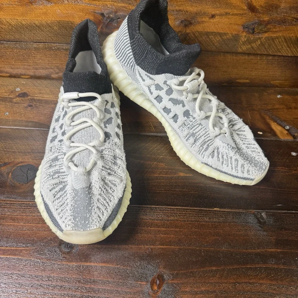 Adidas Men's Yeezy Boost 350 V2 CMPCT Slate White Panda Sz 12 (11.5